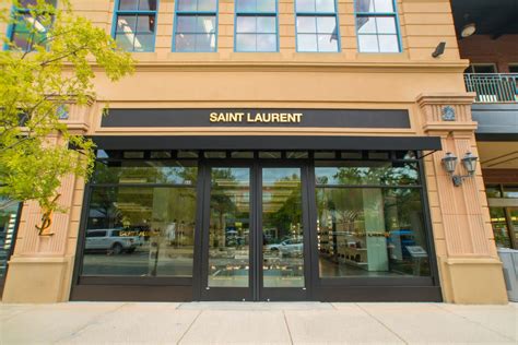 saint laurent the woodlands.